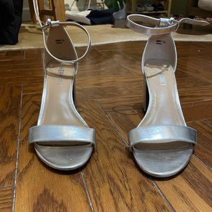 Report Silver Block Heel 7.5